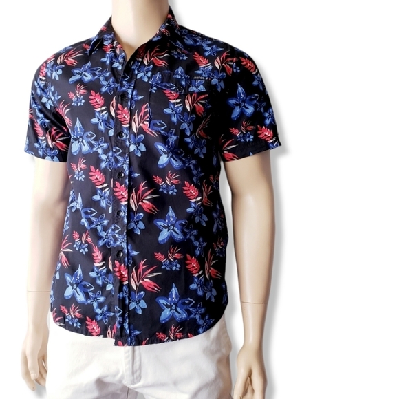 Macy's Univibe Black, Red & Blue Floral Print Short Sleeve Button Up Shirt - Picture 5 of 8